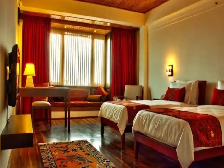 Пеллинг: The Chumbi Mountain Retreat
