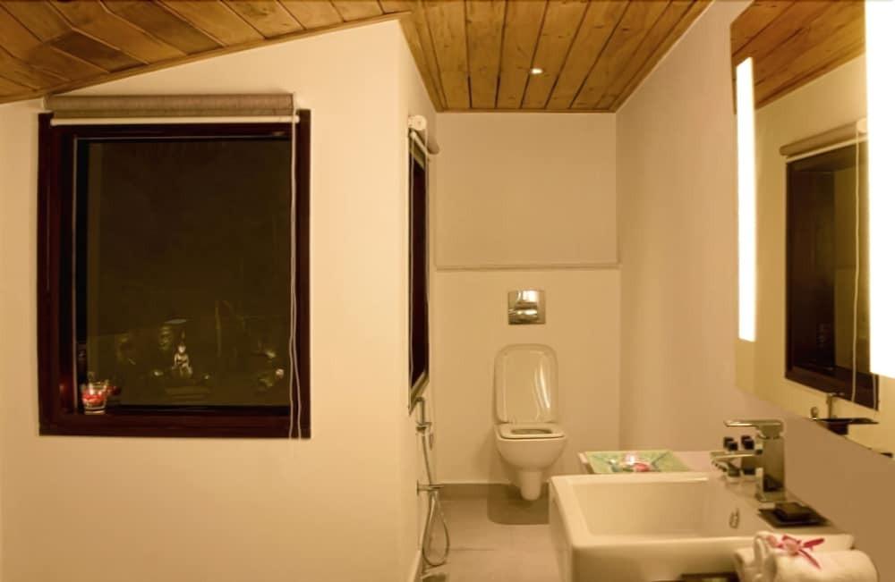 Пеллинг: The Chumbi Mountain Retreat