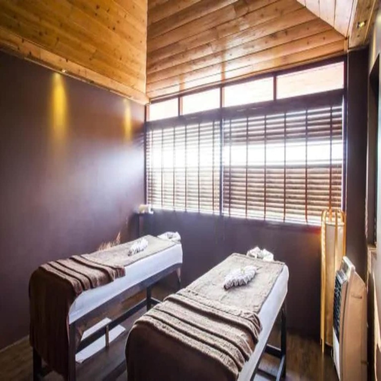 Пеллинг: The Chumbi Mountain Retreat