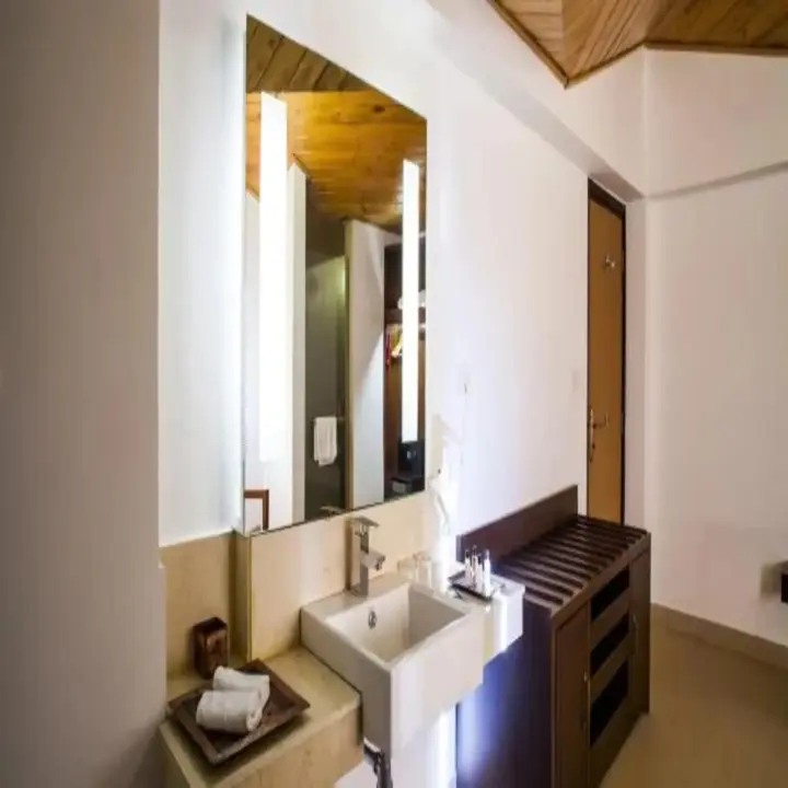 Пеллинг: The Chumbi Mountain Retreat