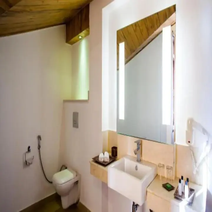 Пеллинг: The Chumbi Mountain Retreat