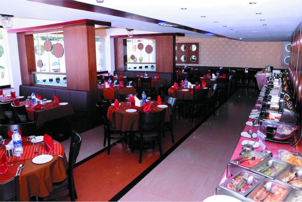 Коччи: The Mercy Luxury Business Hotel