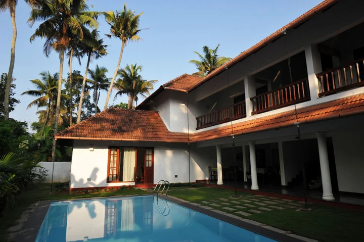 Ангамали: The Villa Romantica
