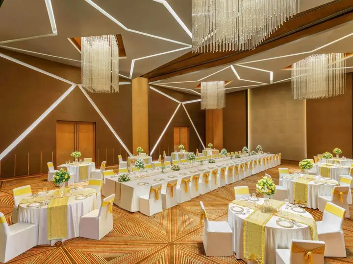 Ахмедабад: Novotel Ahmedabad