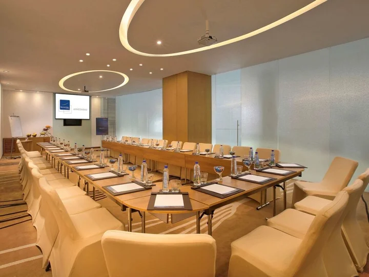 Ахмедабад: Novotel Ahmedabad