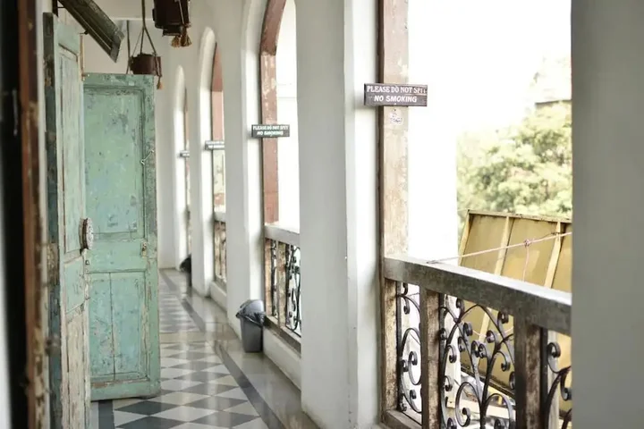 Мумбаи: New Vasantashram