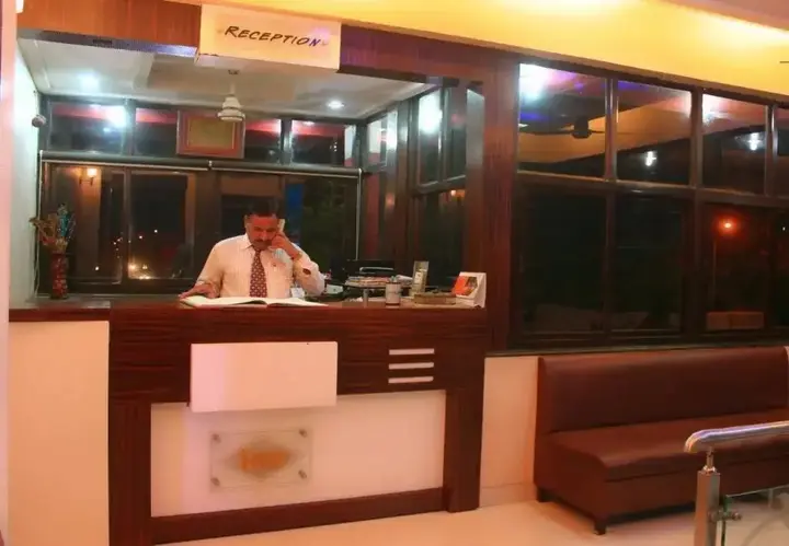 Нави-Мумбай: Hotel Rex Plaza