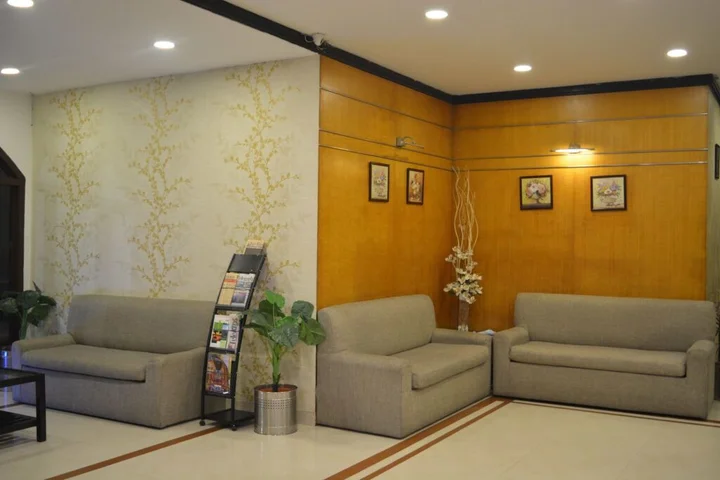 Гувахати: Hotel Prag Continental