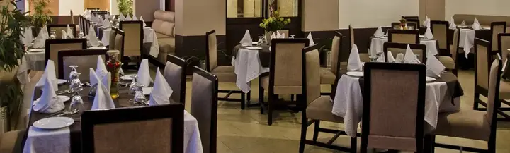 Гувахати: Hotel Prag Continental
