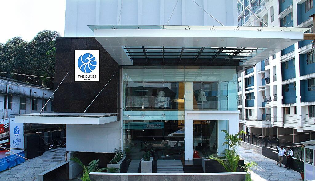 Коччи: Ginger Kochi MG Road