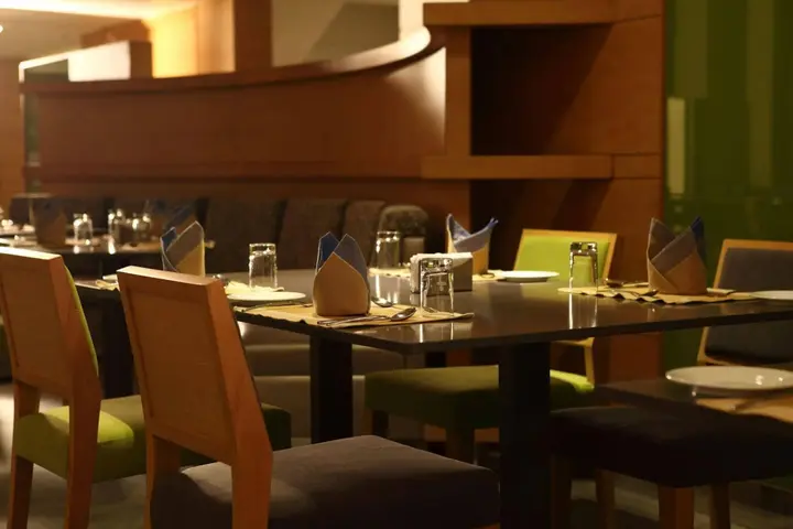 Коччи: Ginger Kochi MG Road