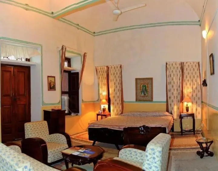 Альсисар: Neemrana's - Piramal Haveli