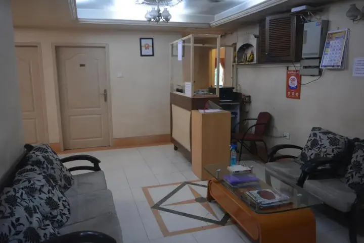 Пуна: Hotel Poonam