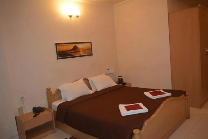 Пуна: Hotel Poonam