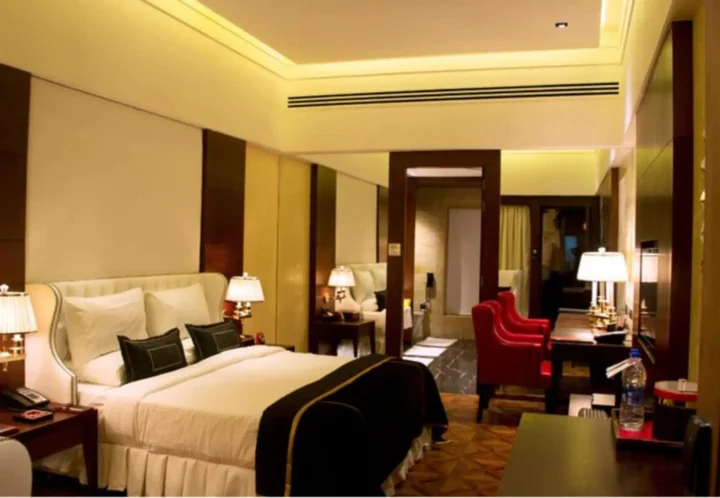Лонавала: Della Resorts