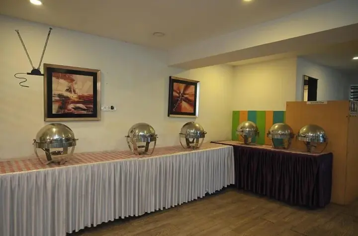 Пуна: OYO 9195 Hotel Sagar Inn