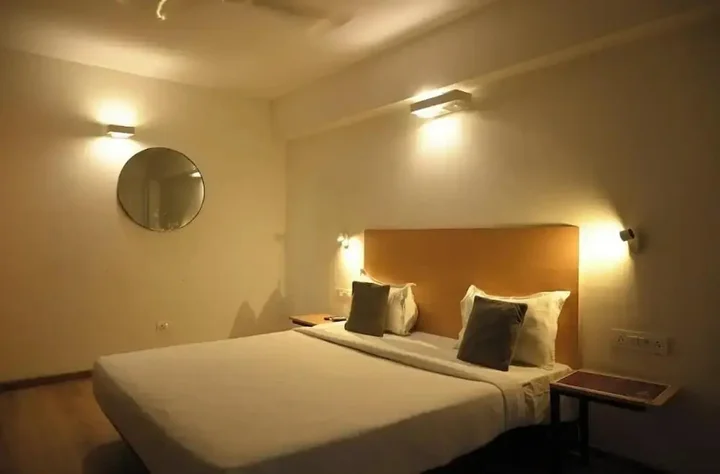 Пуна: OYO 9195 Hotel Sagar Inn