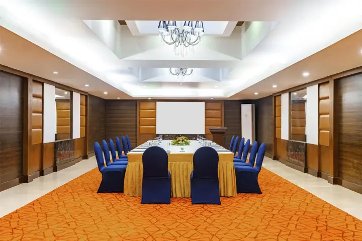 Варанаси: Radisson Hotel Varanasi