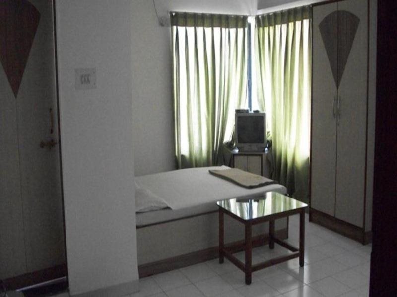 Пуна: Chandan Residency