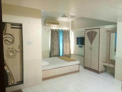 Пуна: Chandan Residency