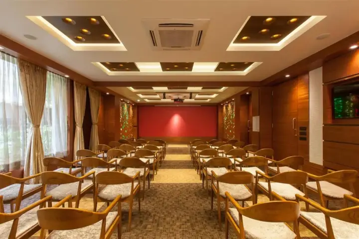 Ахмедабад: Hotel Cosmopolitan Ahmedabad