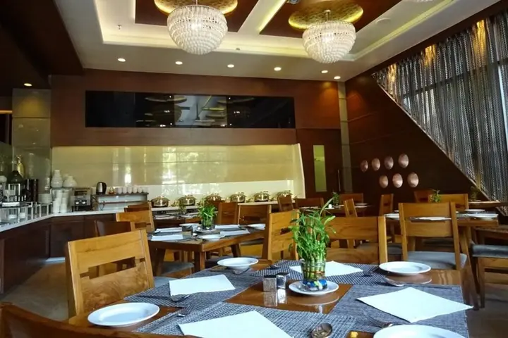 Ахмедабад: Hotel Cosmopolitan Ahmedabad