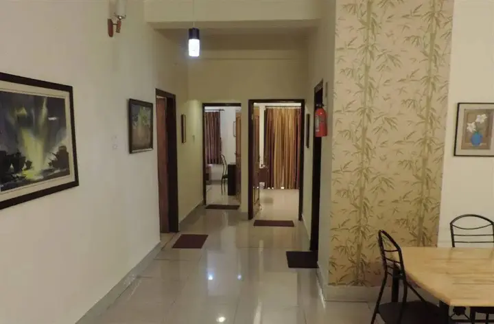 Колката: Emerald Residency