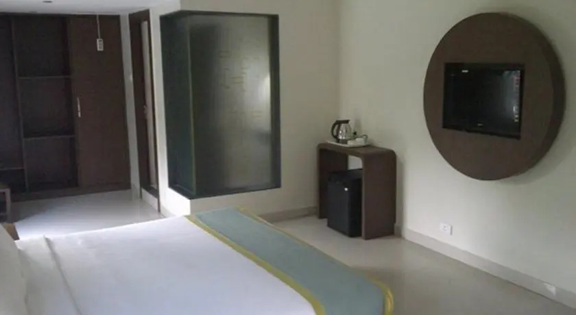 Багдогра: Summit Airport Hotel & Spa