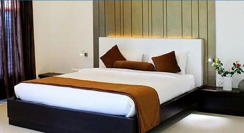 Багдогра: Summit Airport Hotel & Spa