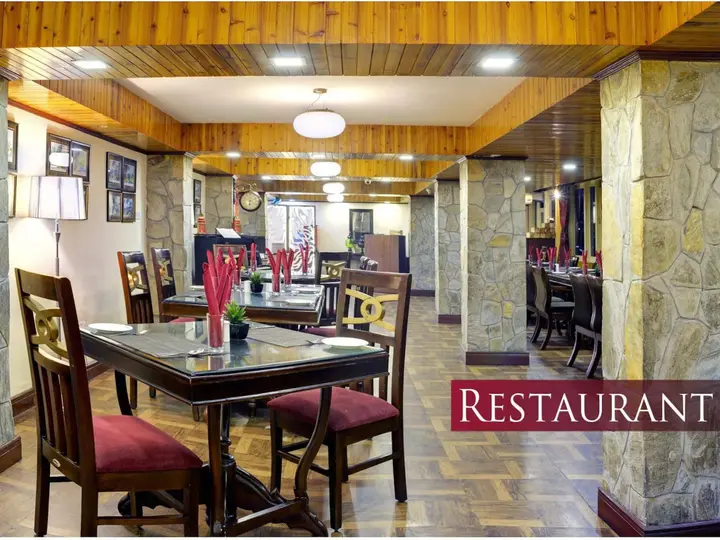 Дарджилинг: Yashshree Mall Road Darjeeling