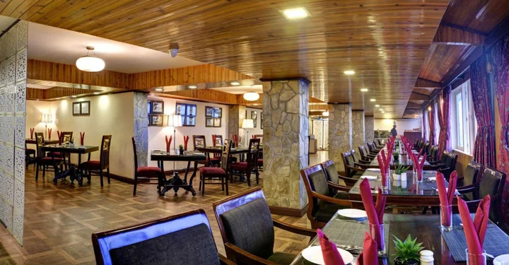 Дарджилинг: Yashshree Mall Road Darjeeling