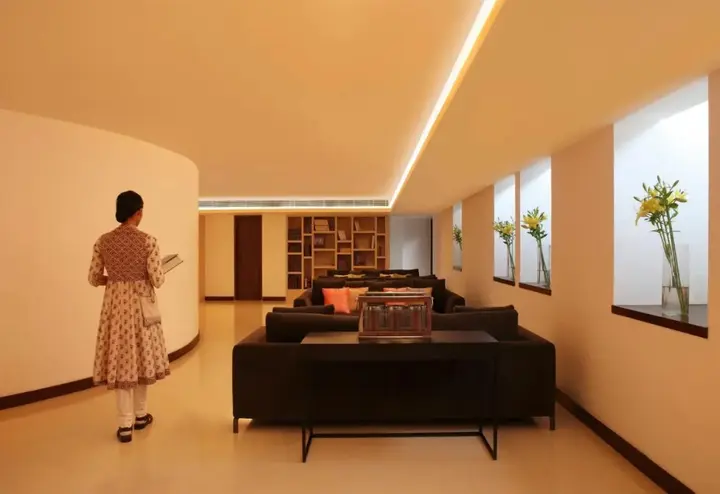 Нью-Дели: The Roseate New Delhi