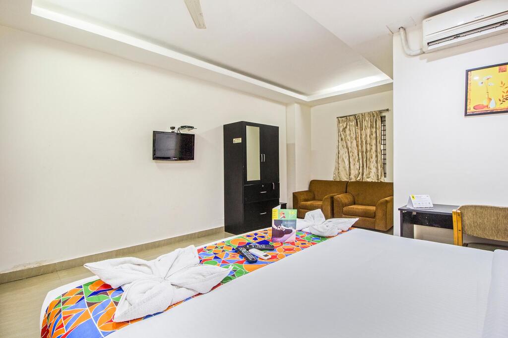 FabHotel 4 Seasons Silk Board — фото 3