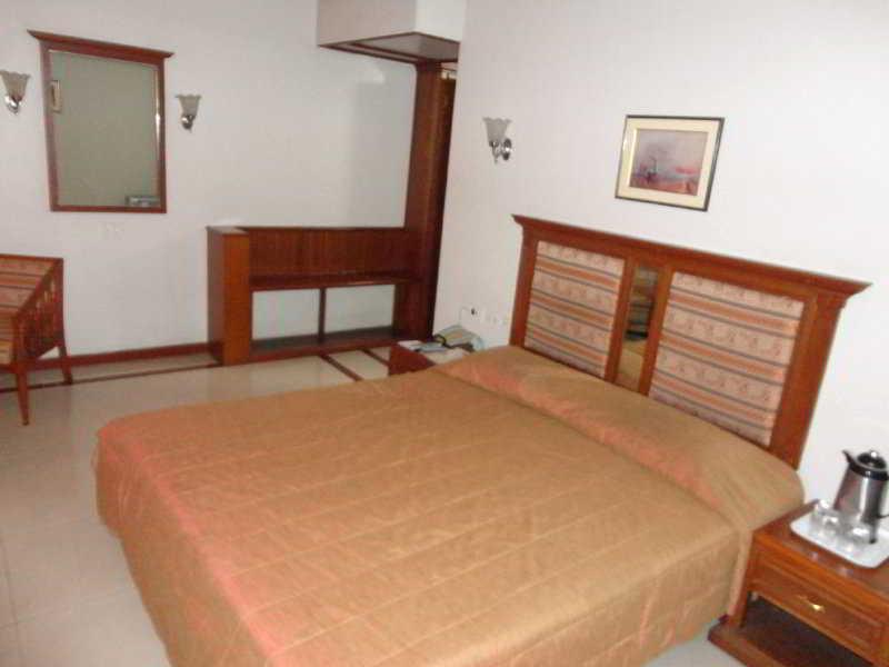Бангалор: Sovereign Hotel