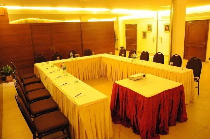 Бангалор: Sovereign Hotel