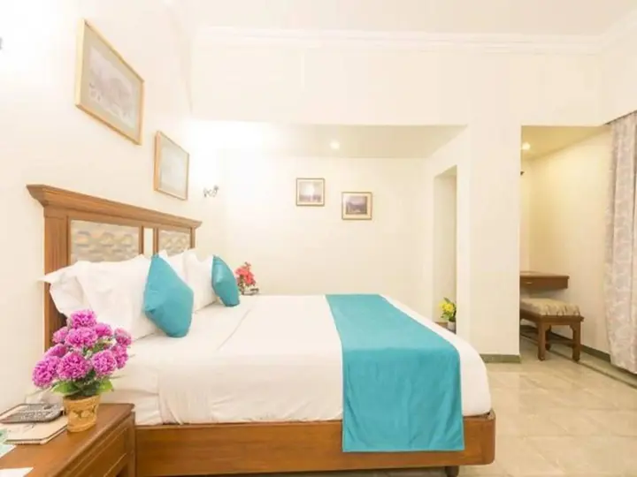 Бангалор: Sovereign Hotel