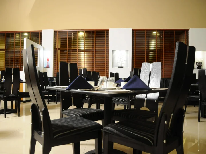 Нашик: Hi5 Hotel & Experience