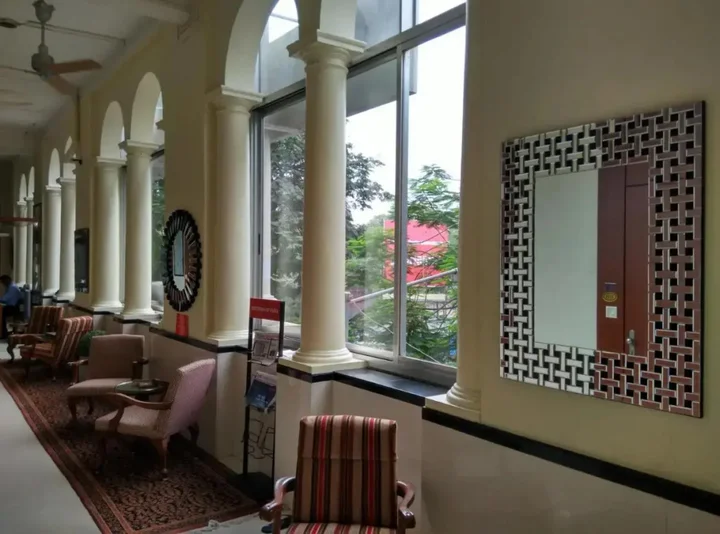 Мумбаи: Elphinstone Hotel