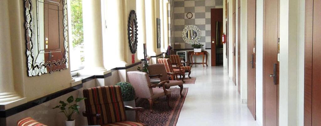 Мумбаи: Elphinstone Hotel