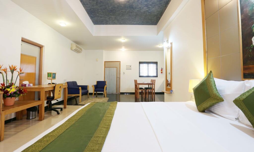 Бангалор: ISIS Suites