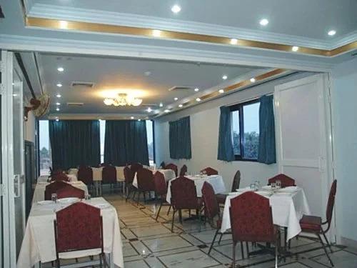 Агра: Hotel Satya Inn
