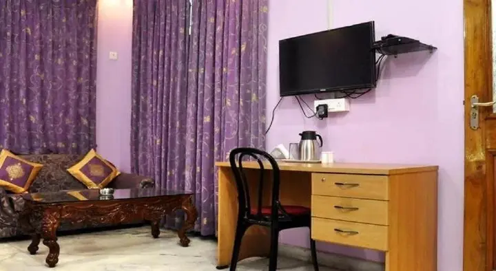 Варанаси: Riya Palace