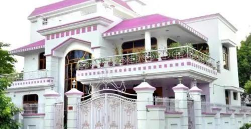 Варанаси: Riya Palace