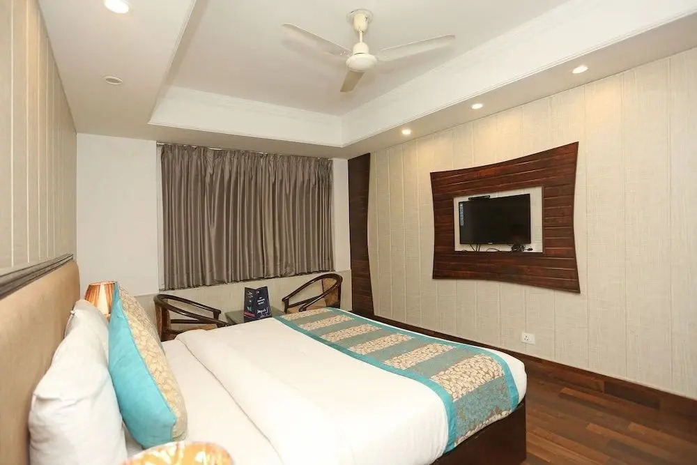 Гуруграм: NKPY Hotel