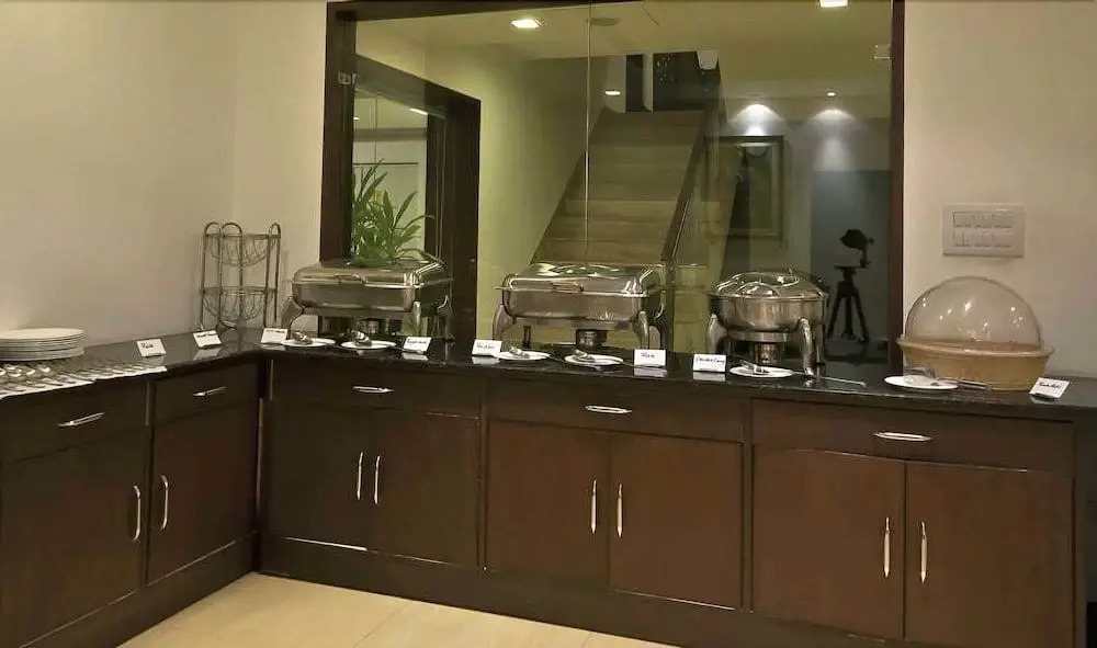 Гуруграм: NKPY Hotel