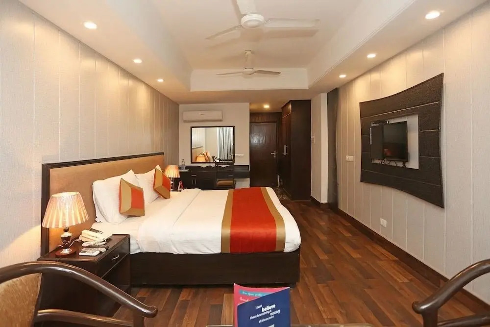 Гуруграм: NKPY Hotel
