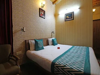 Наинитал: The Raikwals Hotel and Resturant