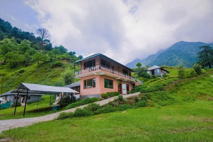 Дармсала: UNA Comfort Great Himalayan Adventure Resort