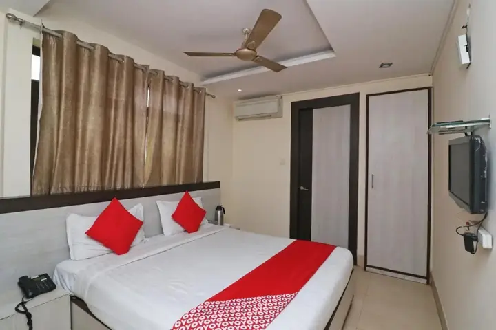 Праяградж: Hotel Mandiram