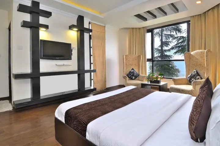 Чамба: MGM1 Hotel